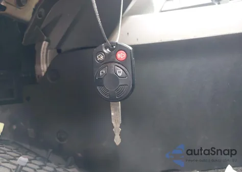 2009 Ford Escape Xlt z USA, uszkodzony, nr VIN 1FMCU93789KB27266